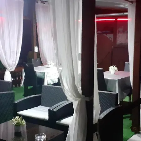Πανσιόν Guest Simona *